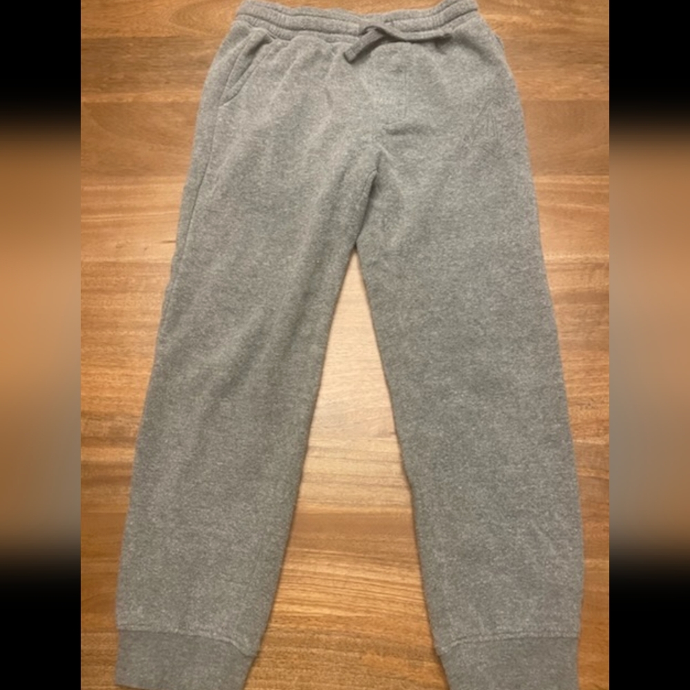 Dude Perfect grey sweatpants, youth medium